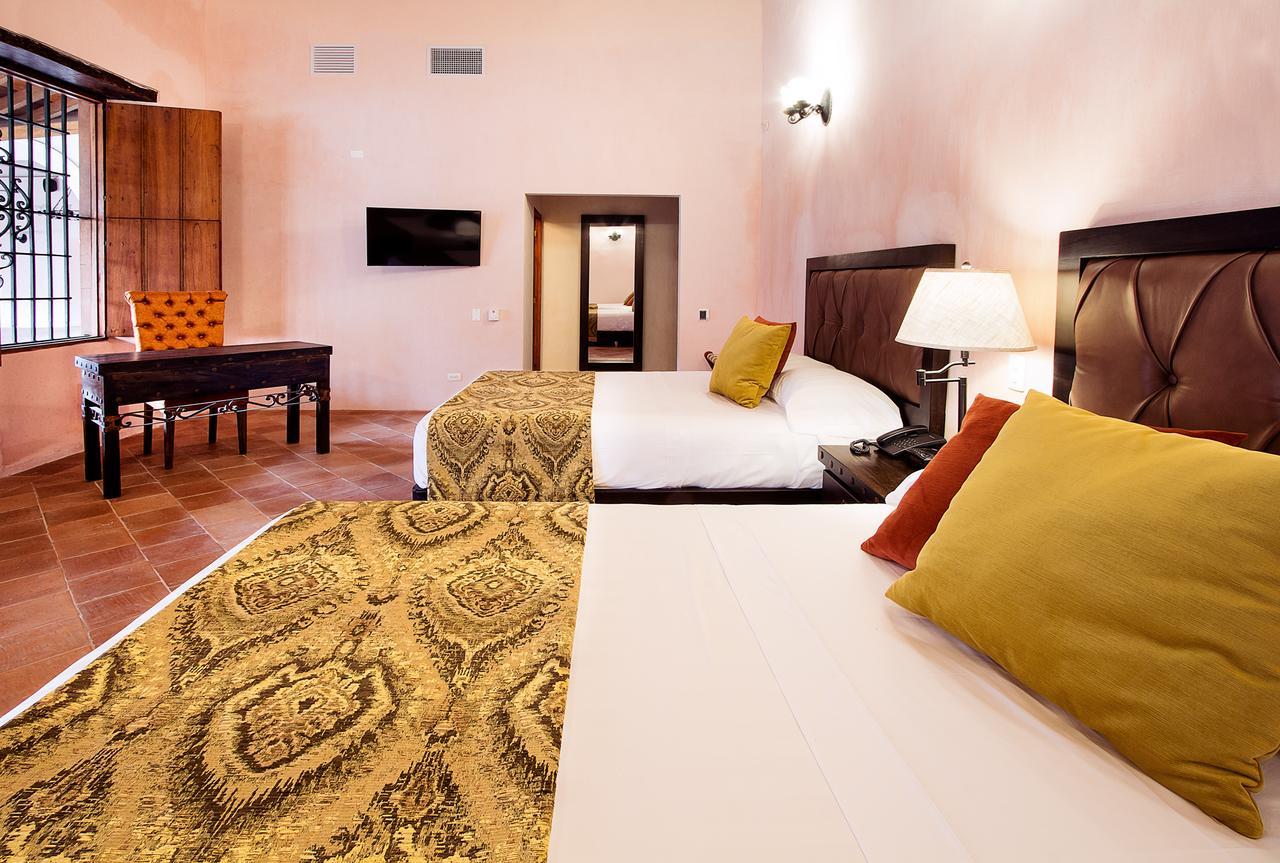 Hotel Dona Manuela 蒙波斯 外观 照片