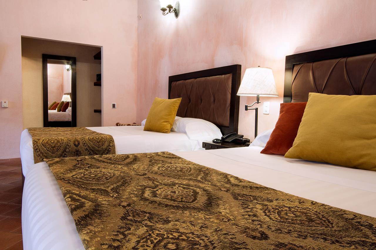 Hotel Dona Manuela 蒙波斯 外观 照片