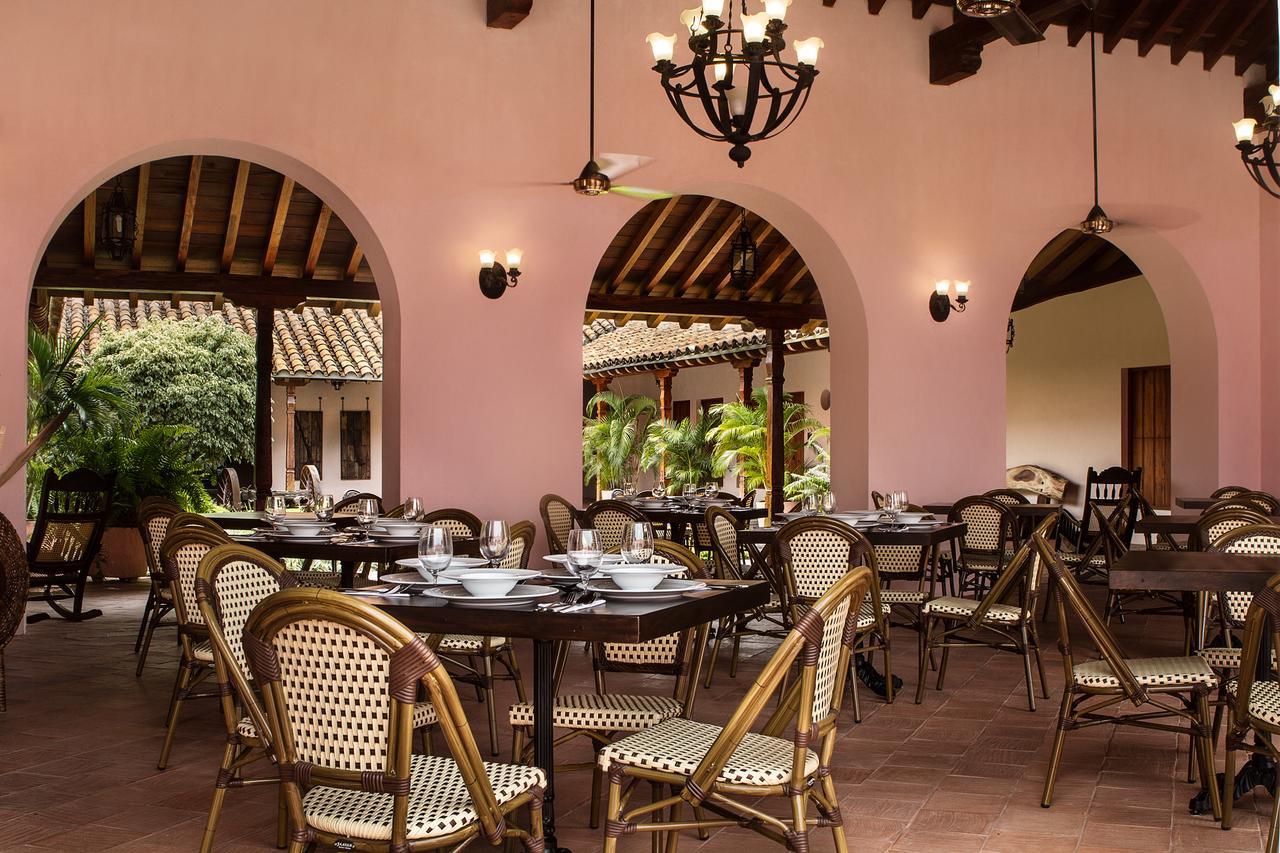 Hotel Dona Manuela 蒙波斯 外观 照片