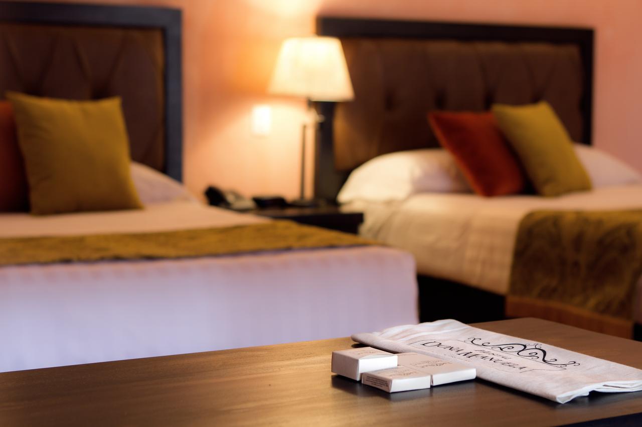 Hotel Dona Manuela 蒙波斯 外观 照片