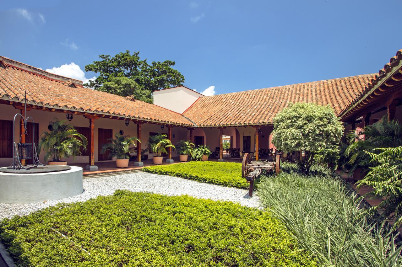 Hotel Dona Manuela 蒙波斯 外观 照片